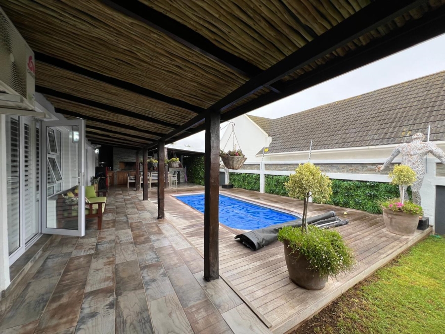 3 Bedroom Property for Sale in Noorsekloof Eastern Cape